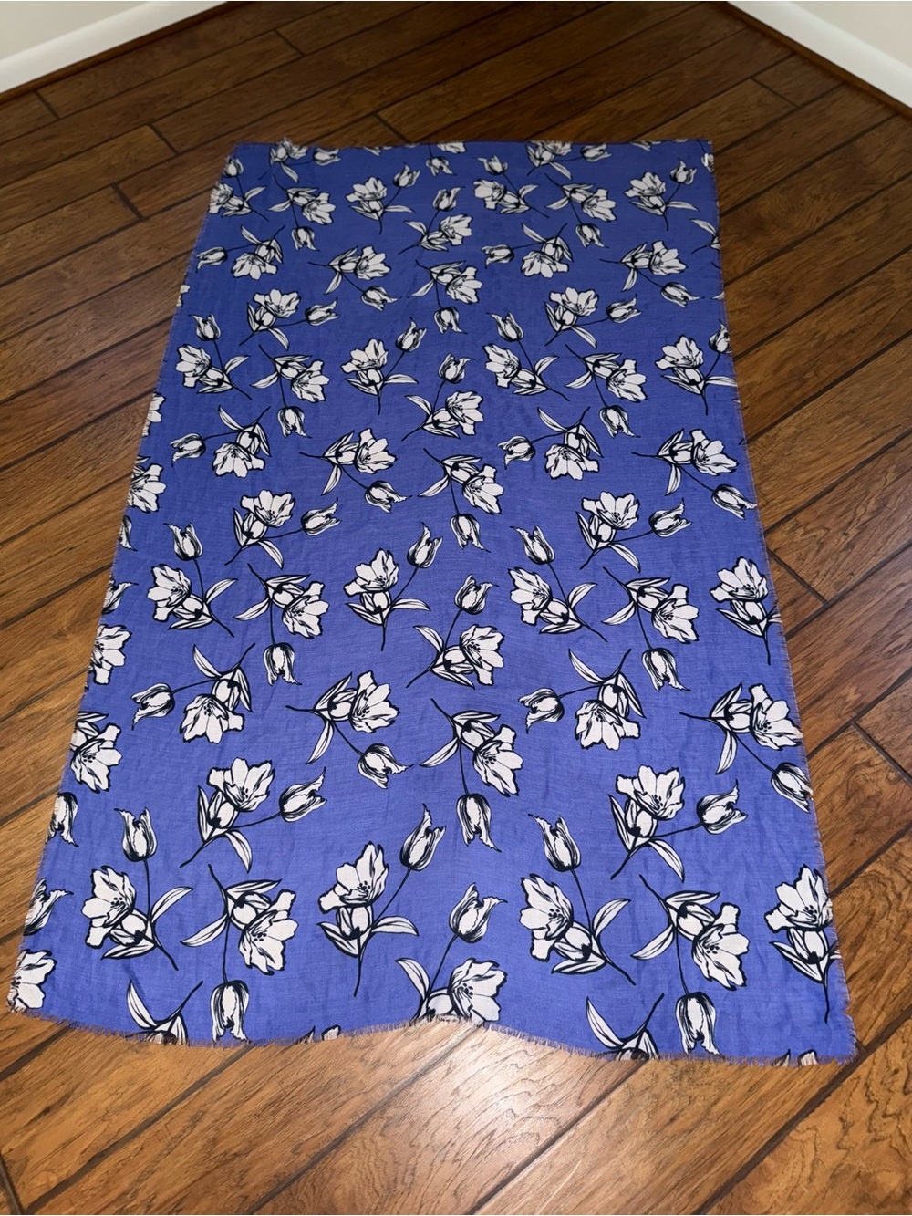 Blue Floral scarf & wraps large size